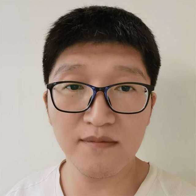 王希博